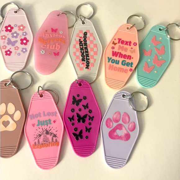 Colorful Keychains with Fun Quotes - Picture 6 of 6